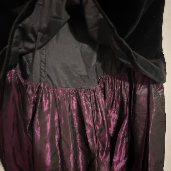 Vintage Laura Ashley Velvet Top Dress | Made in UK | Purple | Floral | A07 - Picture 7 of 10